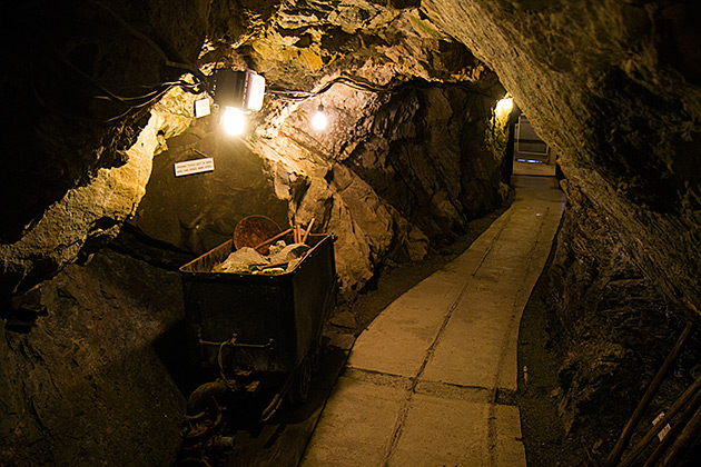 Kellogg's Crystal Gold Mine 4 Mine Tour Kellog