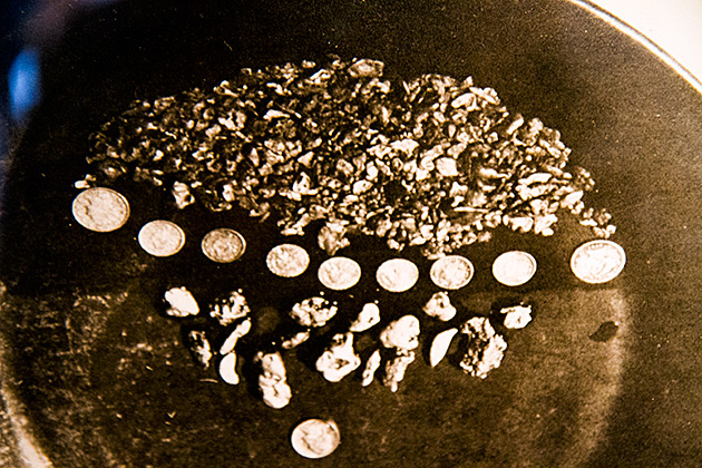 Kellogg's Crystal Gold Mine 19 Old Gold