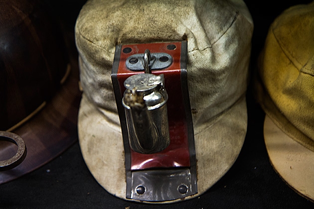Kellogg's Crystal Gold Mine 21 Old Mining Hat