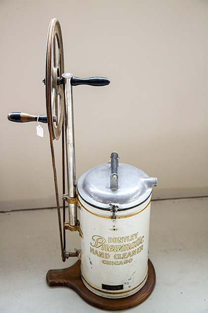 Spinning Vacuum