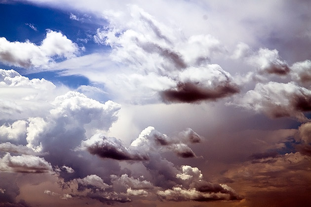 Go West, Young Men! 5 Crazy Clouds USA