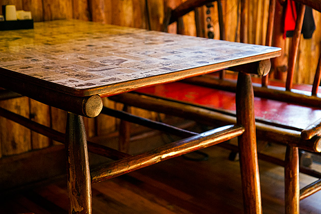 Classic Table