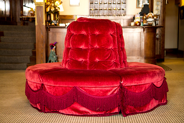 The Wonders of Soda Springs 20 Hotel Round Sofa