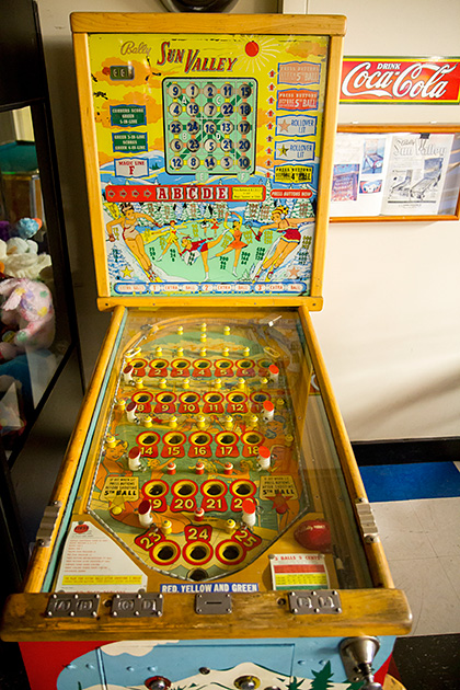 Sun Valley Pinball Machine