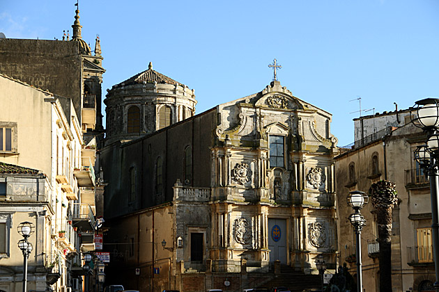 Stairway to Caltagirone 11 Caltagirone old church