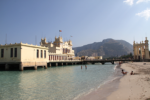 Mondello 12 Bath House Mondello