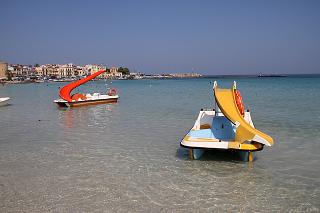 Mondello 13 Boat Slides