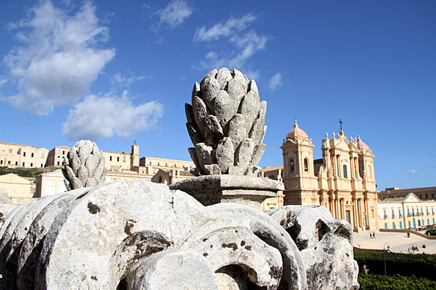 Noto: Version 2.0 5 Noto Architecture