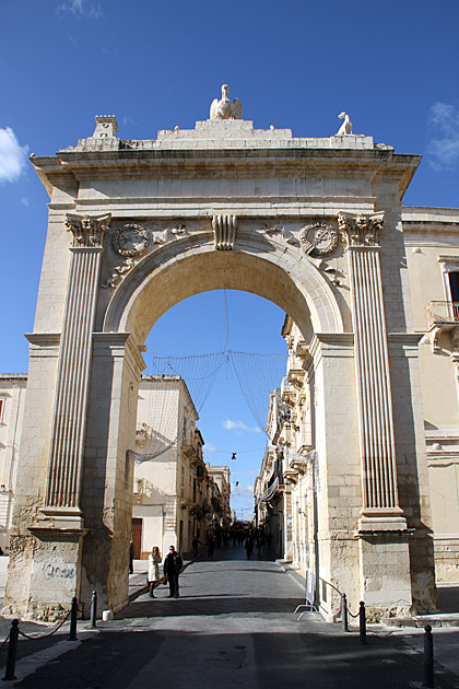 Noto: Version 2.0 19 Noto Porta