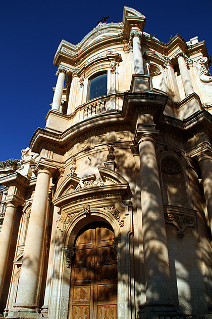 Noto: Version 2.0 26 Noto Travel Book