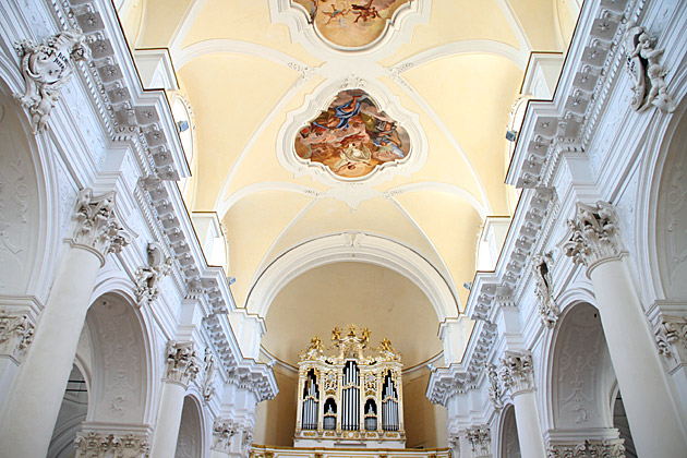 Noto: Version 2.0 13 Sicily
