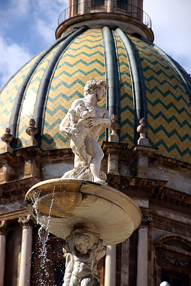 The Florentine Fountain of Piazza Pretoria 1 Postcards Sicily