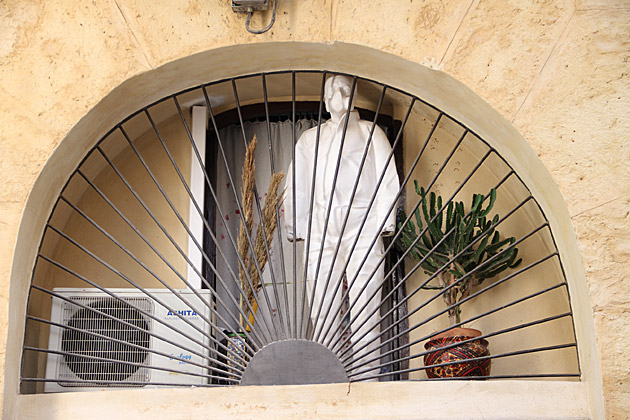 Palermo Mysteries 2 Cage Men