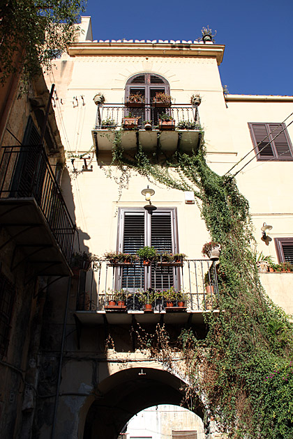 Palermo Mysteries 15 Green Gate