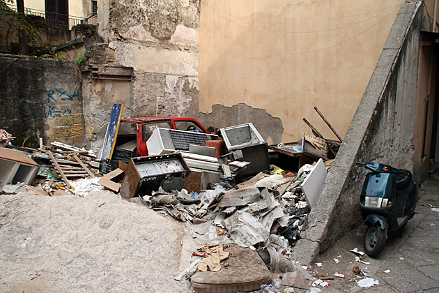 Palermo Mysteries 17 Recycling in Sicily