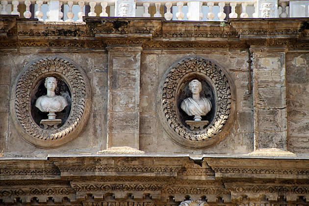 The Porta Nuova 5 Busts Porta Nuova Palermo