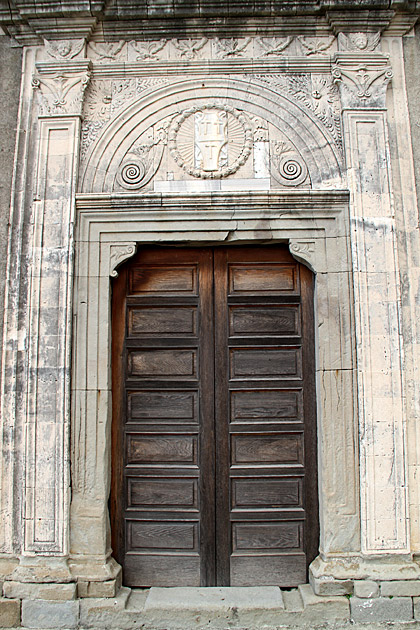 The Picturesque Mountain Hamlet of Sávoca 6 Hamlet of Sávoca old door