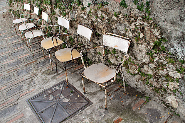 The Picturesque Mountain Hamlet of Sávoca 9 rusty chairs italy