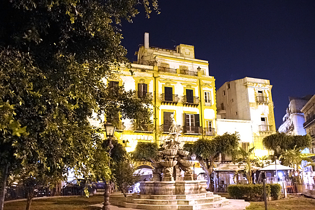 Plaza Marina