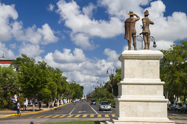 Mérida's Paseo de Montejo 2 Paseo%20de%20Montejo%20Merida%2002Paseo%20de%20Montejo%20Merida%2020131112%20for91days.com