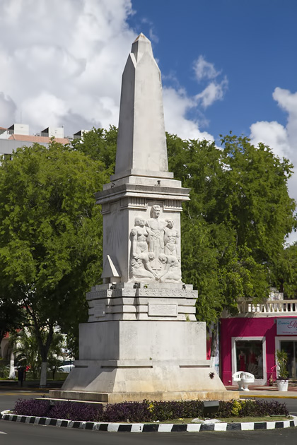 Mérida's Paseo de Montejo 12 Paseo%20de%20Montejo%20Merida%2012Paseo%20de%20Montejo%20Merida%2020131112%20for91days.com