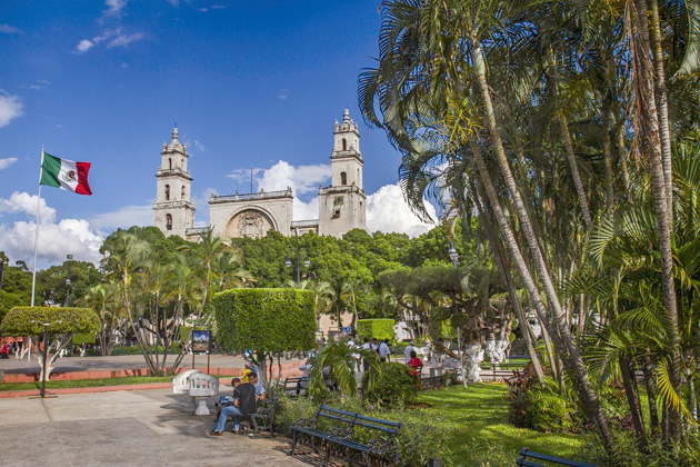 The Plaza Grande and the Casa de Montejo 1 Palacio%20Gobierno%20Merida%20 %2001%2020131113IMG 0299%20%20for91days.com
