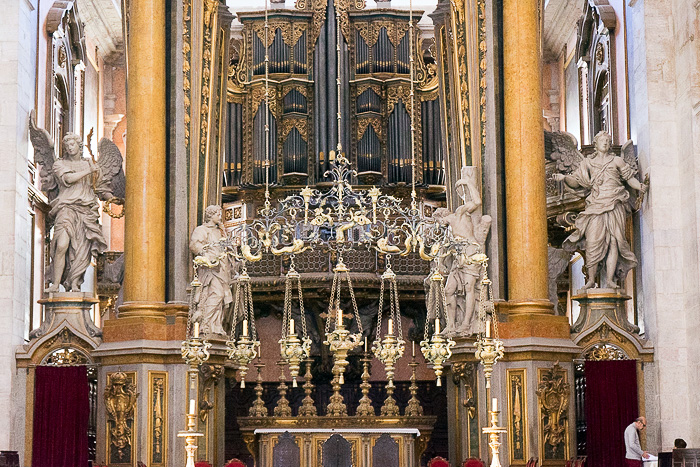 08 Vicente Church DSC05148