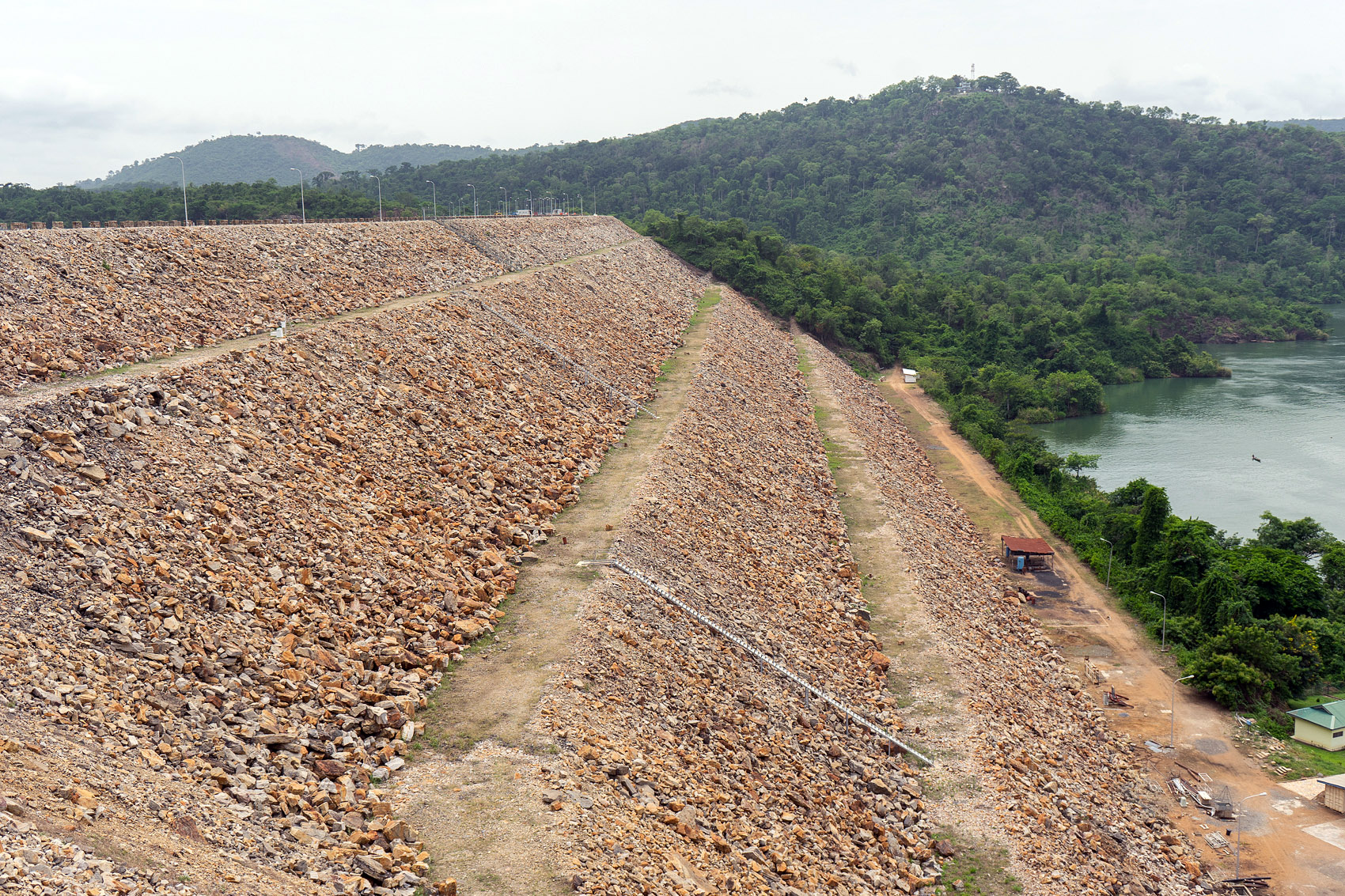 07 Akosombo Dam DSC06199