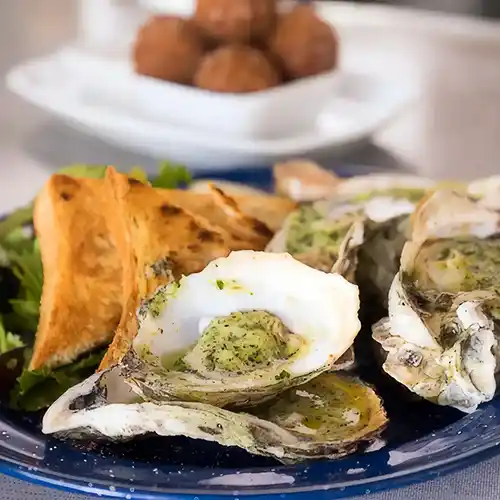 Pinkie Master's Lounge 14 Oysters in Savannah