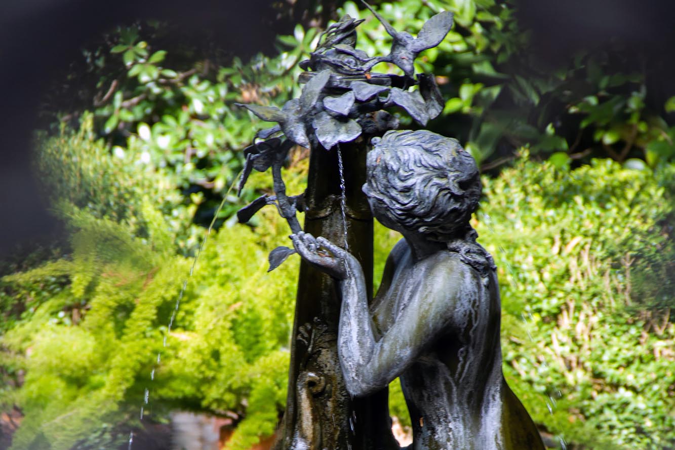 Taylor (Calhoun) Square 4 Square fountain savannah