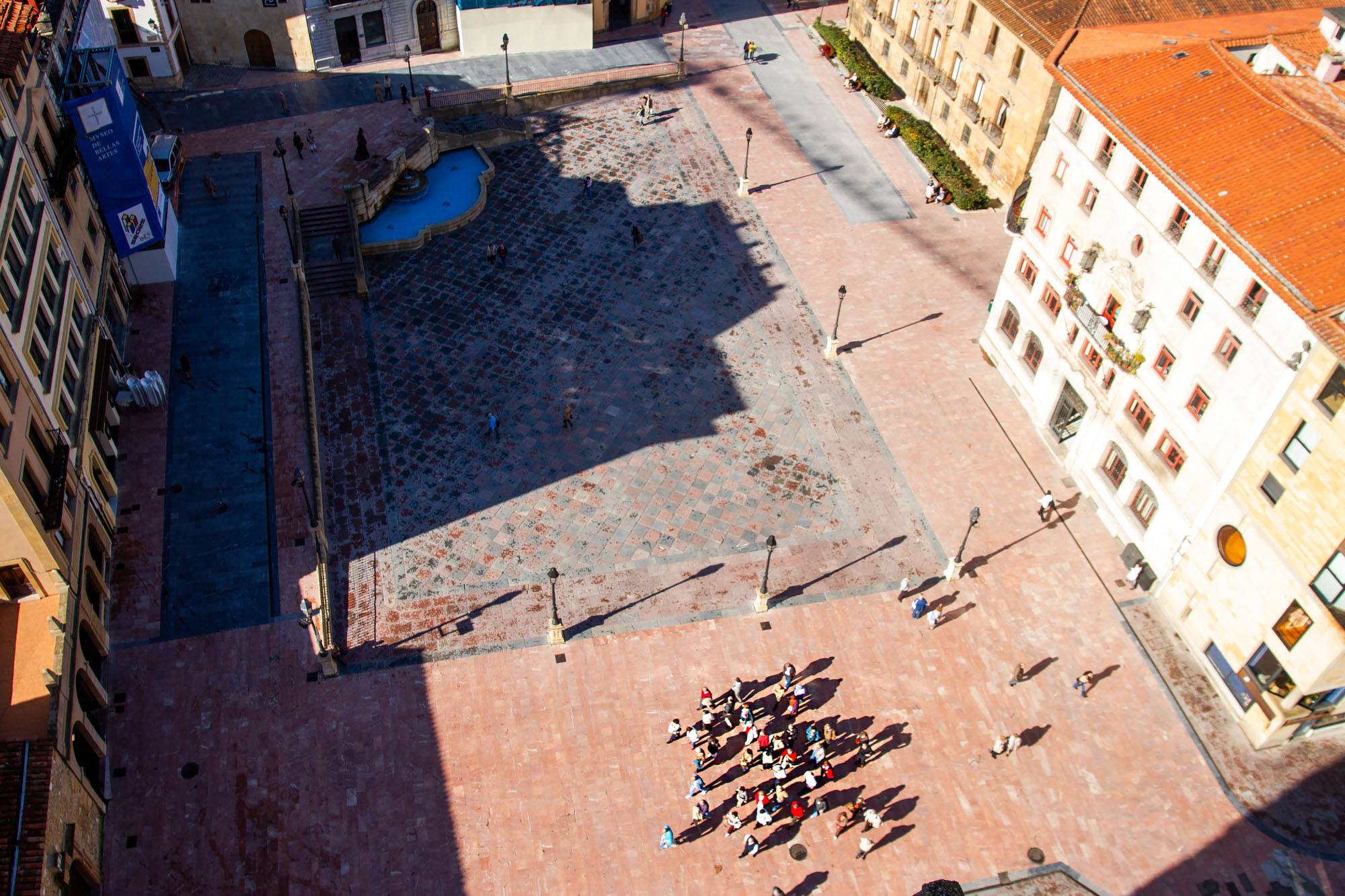 Tourists in Oviedo